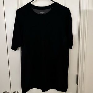 Fabletics Men’s medium black tee shirt